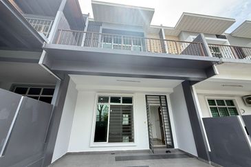 Austin Residence @Taman Mount Austin
