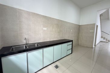 Austin Residence @Taman Mount Austin