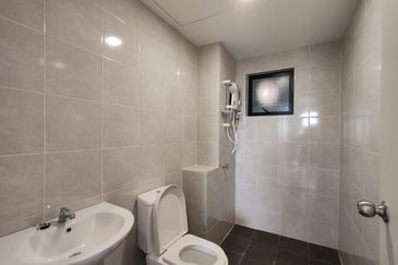 Duduk Seruang Apartment For Sales