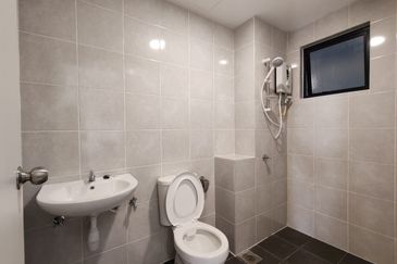 Duduk Seruang Apartment For Sales