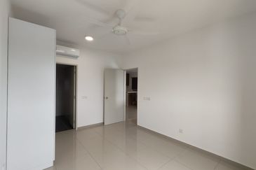 Duduk Seruang Apartment For Sales