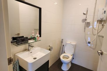 🏢The Parque Residence Fully Furnished For Rent