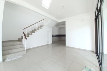 Jalan Setia Utama U13/37D, Alam Nusantara