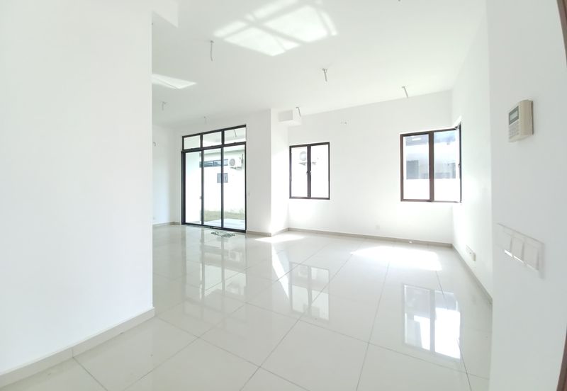 Jalan Setia Utama U13/37D, Alam Nusantara