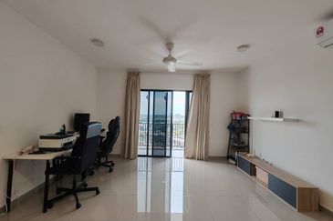 Duduk Seruang Telok Panglima Garang Unit For Rent 