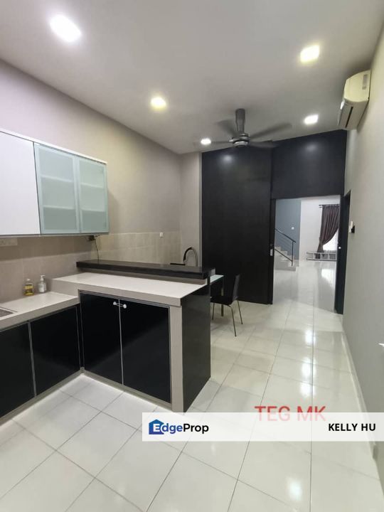 Aman Perdana Klang Double Storey Cluster Semi D For Sale, Selangor, Klang