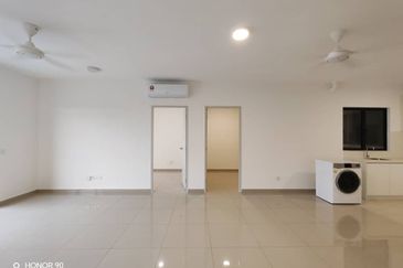 Duduk Seruang  Telok Panglima Garang Unit For Sale