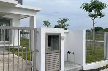 Kota Bayuemas Landed House 🏘 Areka For Sale