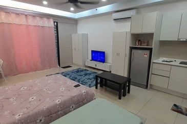 I Residence @ I City