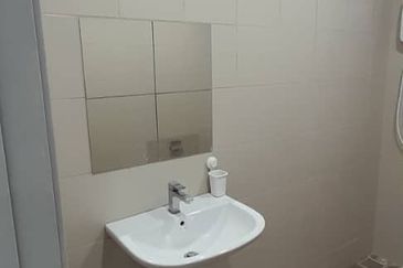 I Residence @ I City