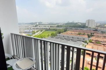 I Residence @ I City