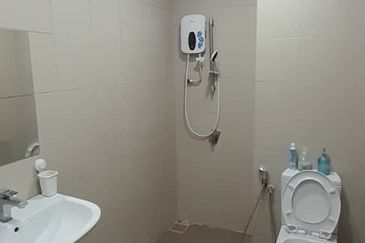 I Residence @ I City