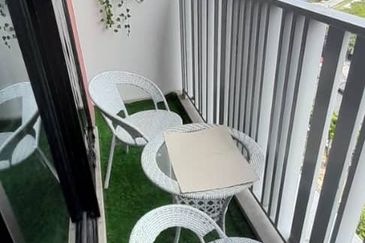 I Residence @ I City