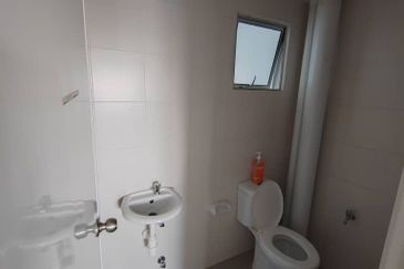 De Cemara Apartment Setia Alam For Rent
