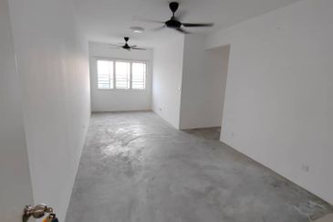 De Cemara Apartment Setia Alam For Rent