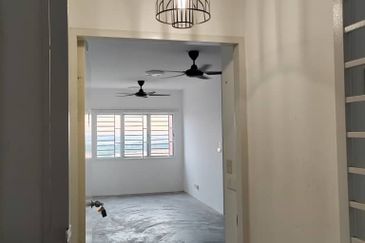 De Cemara Apartment Setia Alam For Rent