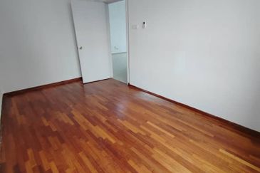 I Residence @ I City