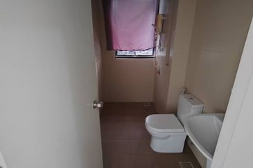 I Residence @ I City