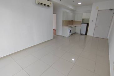 I Residence @ I City