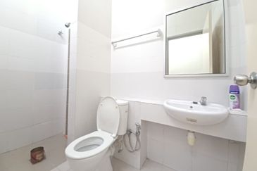 Jalan Makyong, Bandar Bukit Raja