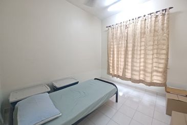 Jalan Makyong, Bandar Bukit Raja