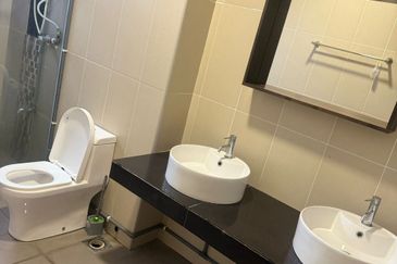 Ayu Impian, Alam Nusantara