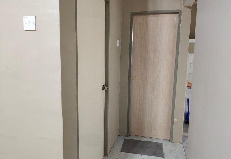 Pangsapuri Pelangi Indah