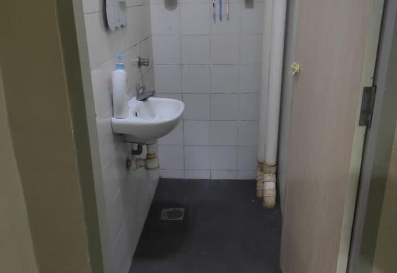 Pangsapuri Pelangi Indah