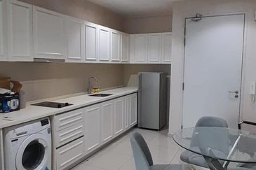 I Residence @ I City