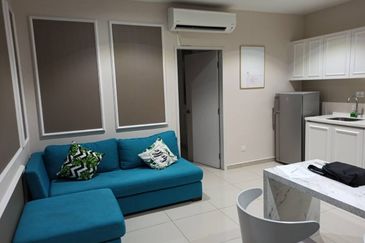 I Residence @ I City