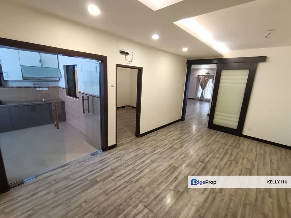 2.5 Storey Superlink House Bandar Bukit Tinggi 2 For Sale, Selangor, Klang