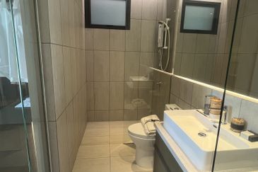 Bangi Avenue Condo free 90% Perabot 