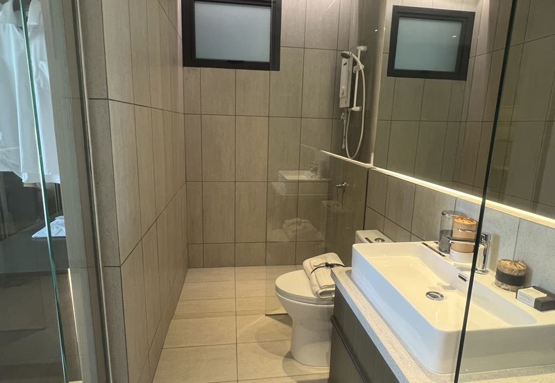 Bangi Avenue Condo free 90% Perabot 