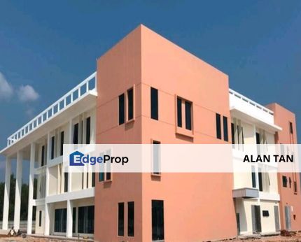BANTING 70k sf Showroom Office for rent, Selangor, Banting
