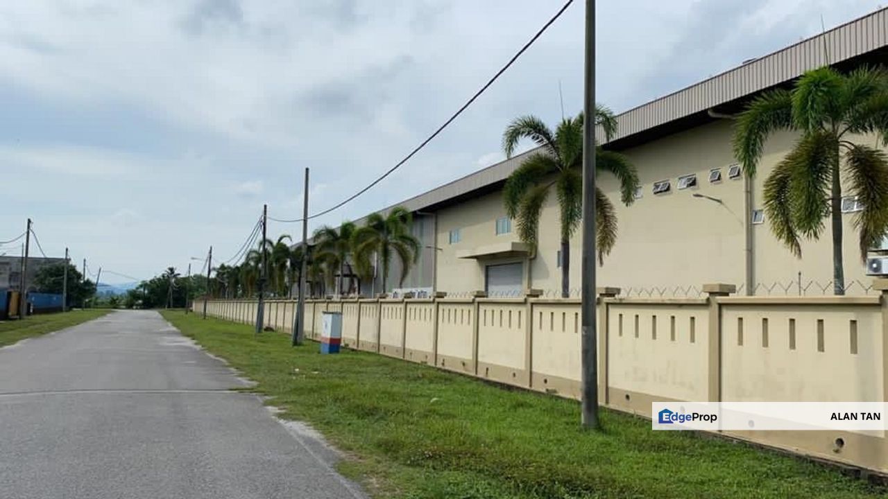BATANG KALI land cum detach factory for SALES, Selangor, Batang Kali