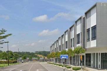 Eco Curve @ Eco Business Park 1