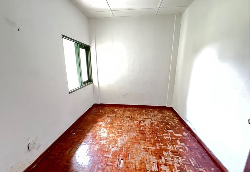 Lily & Jasmine Apartment