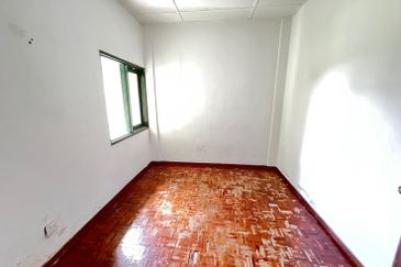 Lily & Jasmine Apartment