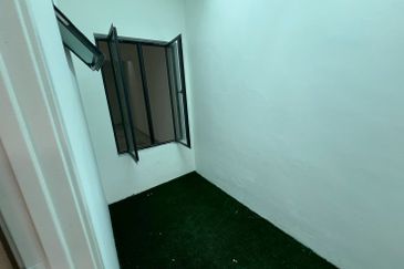 Taman Nong Chik Heights