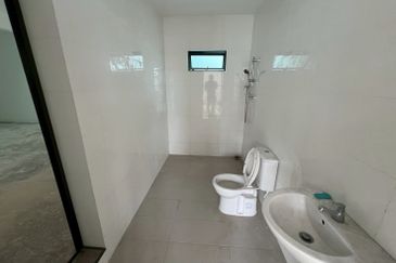 Taman Nong Chik Heights