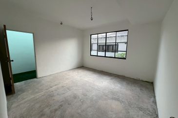 Taman Nong Chik Heights