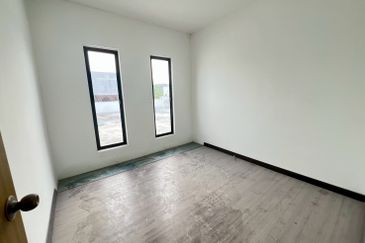 Taman Nong Chik Heights