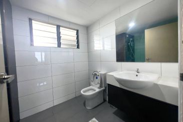Seri Mutiara Apartment, Bandar Baru Seri Alam