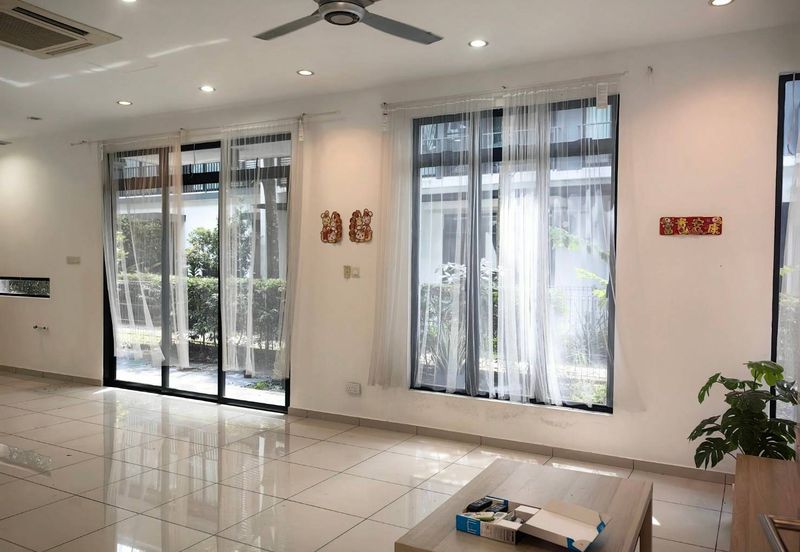 The WaterEdge Residences