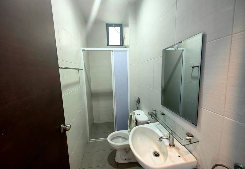 The WaterEdge Residences