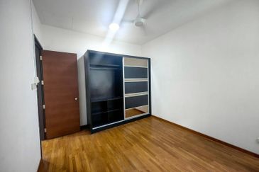 The WaterEdge Residences