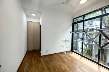 The WaterEdge Residences