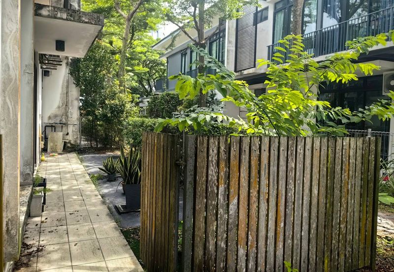 The WaterEdge Residences