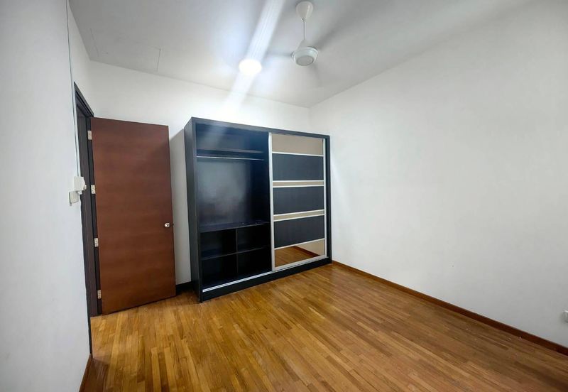 The WaterEdge Residences