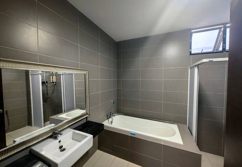 The WaterEdge Residences